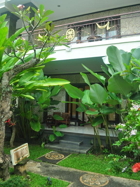 Umah Belos Homestay *